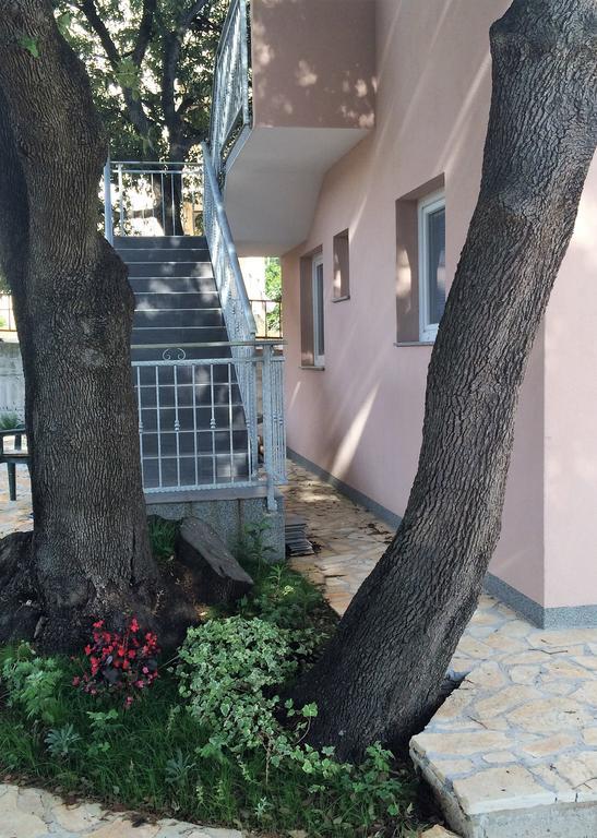 Apartments Lilly Zaboric Esterno foto